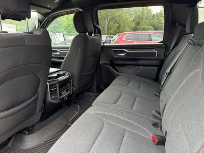 2021 RAM 1500 Big Horn Crew Cab 4x4 5'7" Box