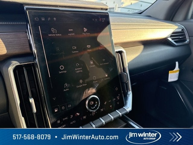 2025 GMC Acadia Denali