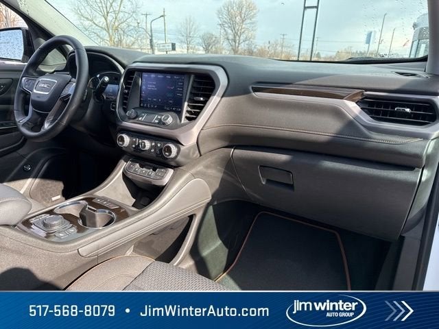 2023 GMC Acadia AT4