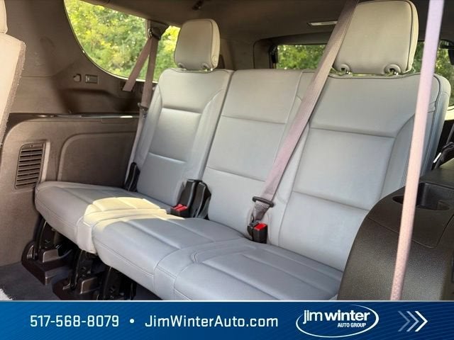 2023 GMC Yukon XL SLT