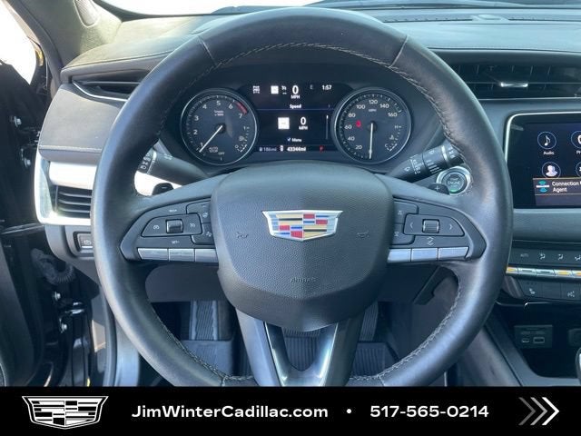 2022 Cadillac XT4 AWD Premium Luxury