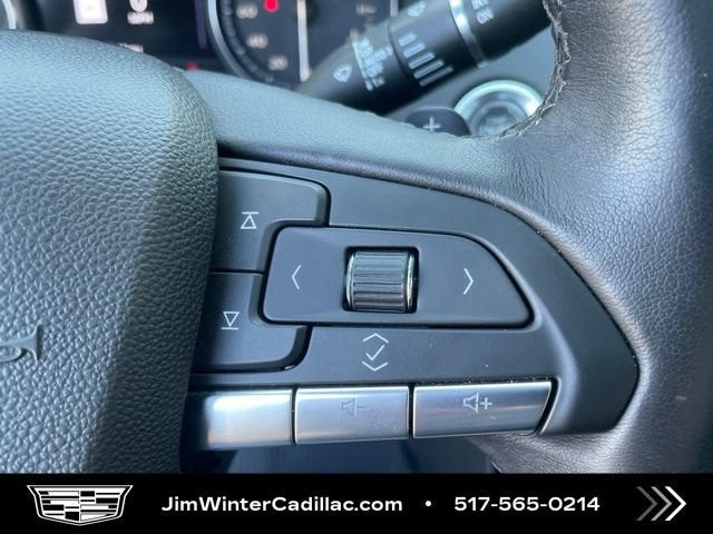 2022 Cadillac XT4 AWD Premium Luxury