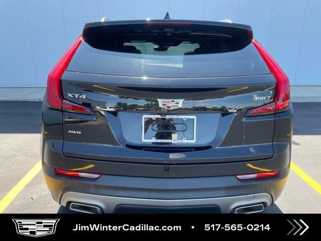 2022 Cadillac XT4 AWD Premium Luxury