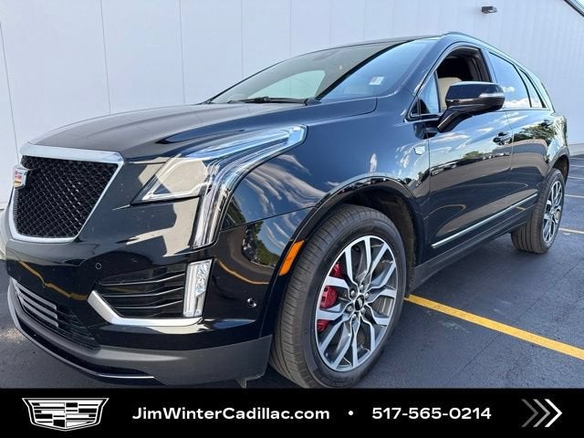 2025 Cadillac XT5 Sport