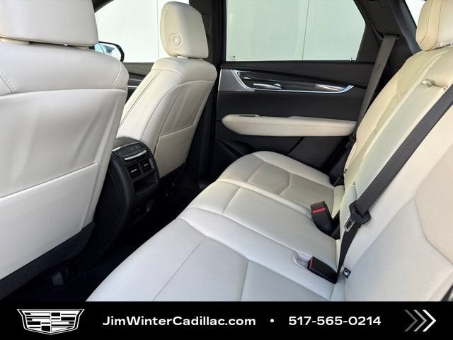 2025 Cadillac XT5 Sport