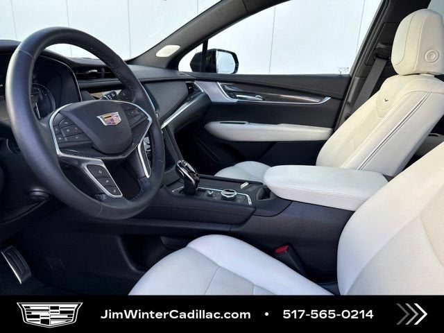 2025 Cadillac XT5 Sport