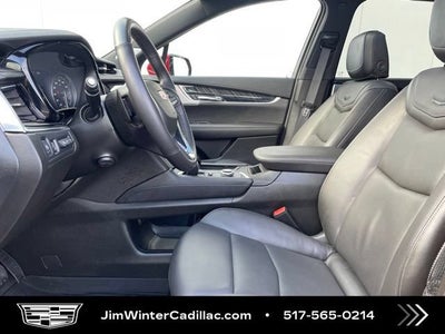 2025 Cadillac XT6 Premium Luxury