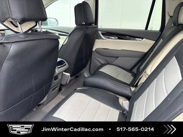 2021 Cadillac XT6 Premium Luxury