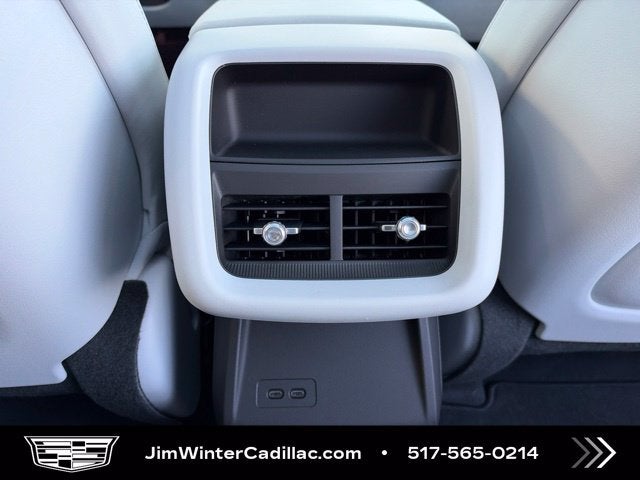 2024 Cadillac LYRIQ Sport 1