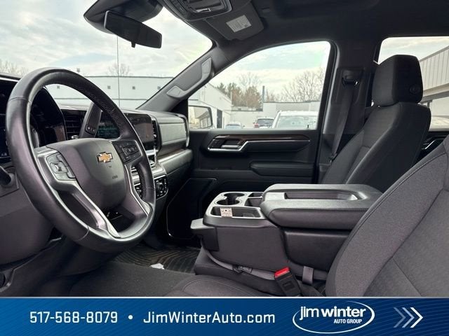 2025 Chevrolet Silverado 1500 LT (2FL)