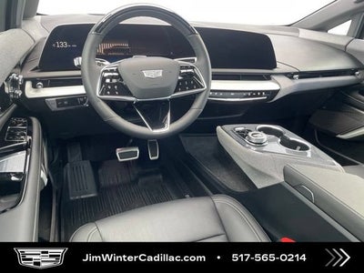 2025 Cadillac OPTIQ Luxury 2