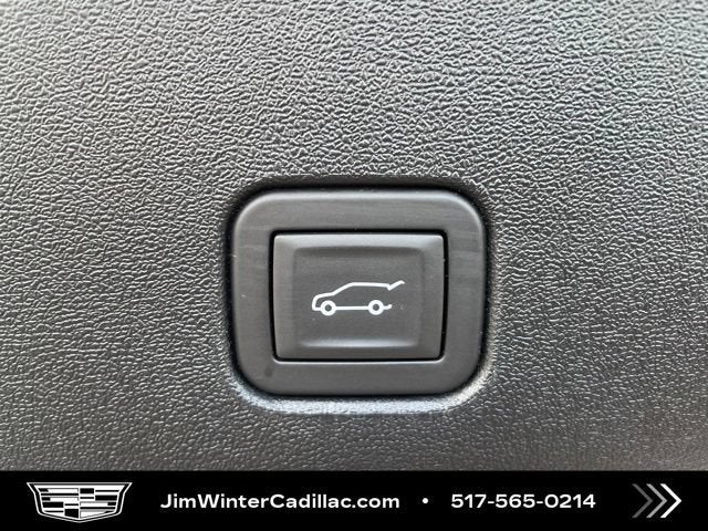 2025 Cadillac OPTIQ Luxury 2