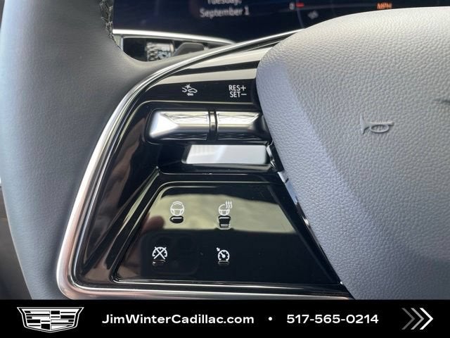 2025 Cadillac OPTIQ Luxury 2