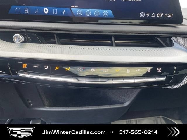 2025 Cadillac OPTIQ Luxury 2