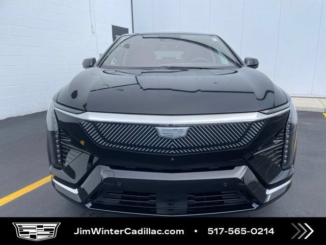 2025 Cadillac OPTIQ Luxury 2