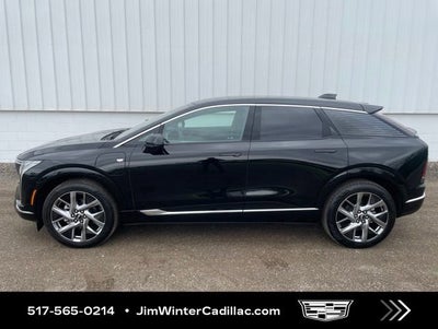 2025 Cadillac OPTIQ Luxury 2
