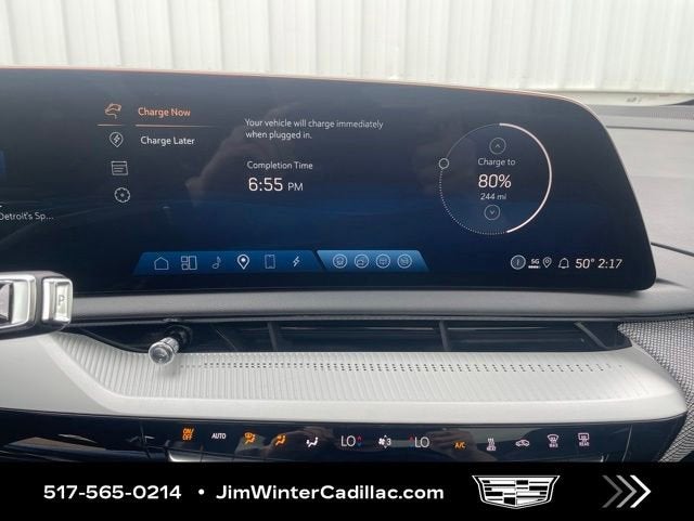 2025 Cadillac OPTIQ Luxury 2
