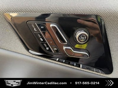 2025 Cadillac OPTIQ Luxury 2