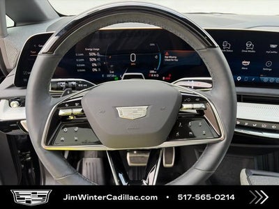 2025 Cadillac OPTIQ Luxury 2