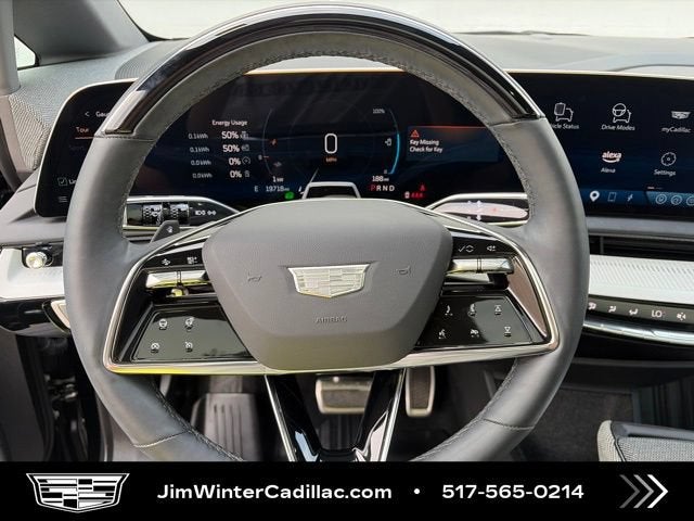 2025 Cadillac OPTIQ Luxury 2