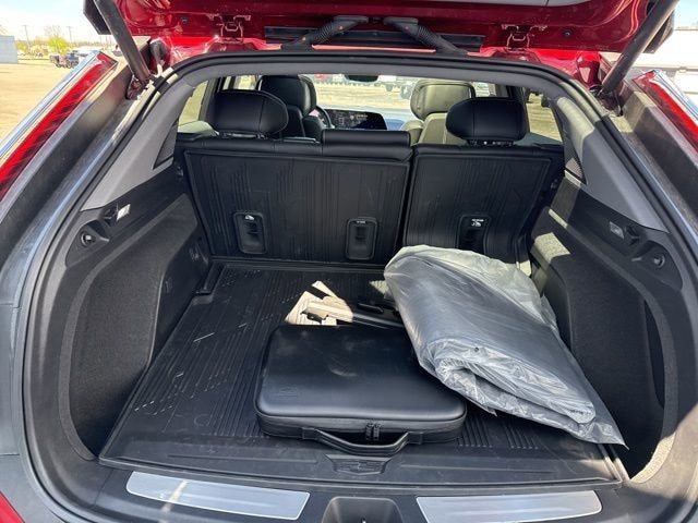 2025 Cadillac OPTIQ Sport 2