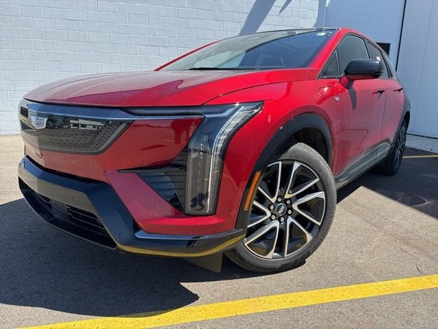 2025 Cadillac OPTIQ Sport 2