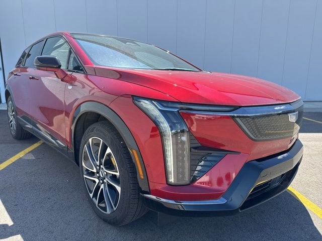 2025 Cadillac OPTIQ Sport 2