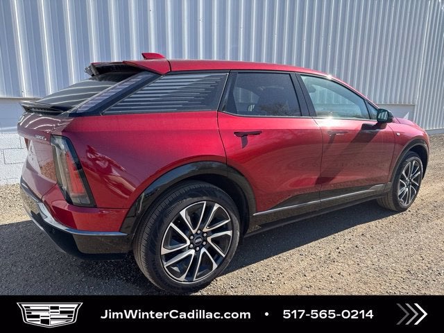 2025 Cadillac OPTIQ Sport 2