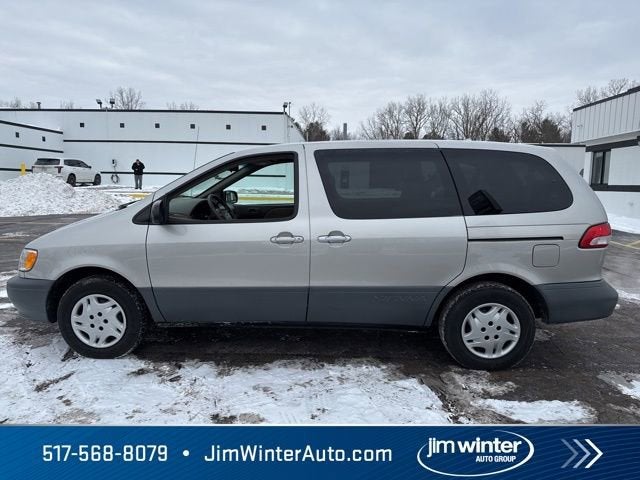 2001 Toyota Sienna CE