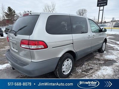 2001 Toyota Sienna CE