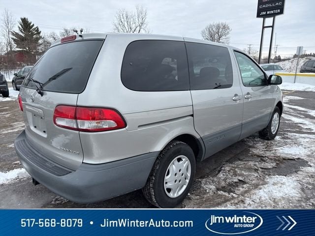 2001 Toyota Sienna CE
