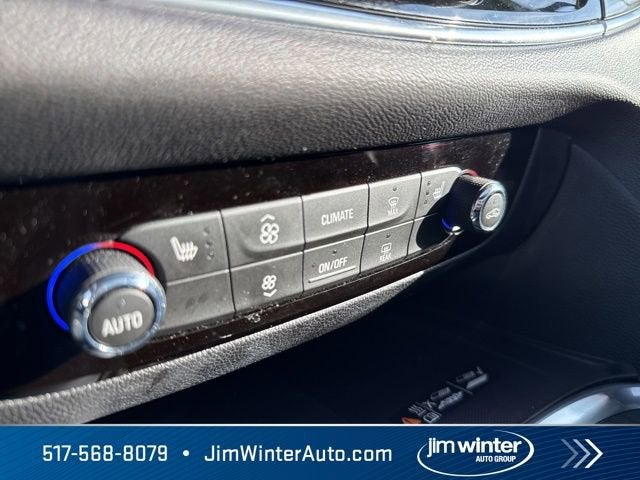 2024 Buick Enclave Essence