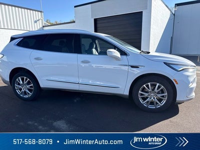 2023 Buick Enclave Essence