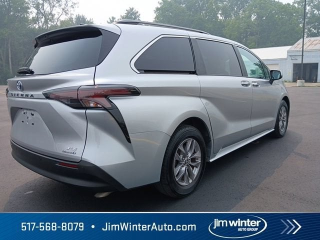 2023 Toyota Sienna XLE