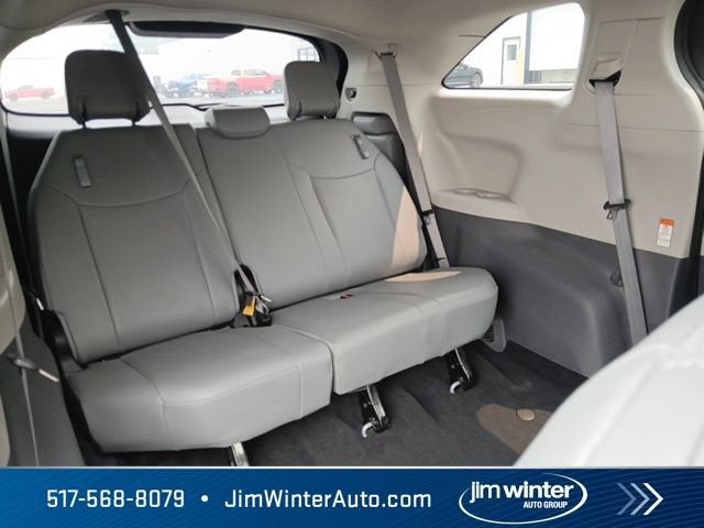 2023 Toyota Sienna XLE