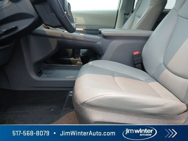 2023 Toyota Sienna XLE