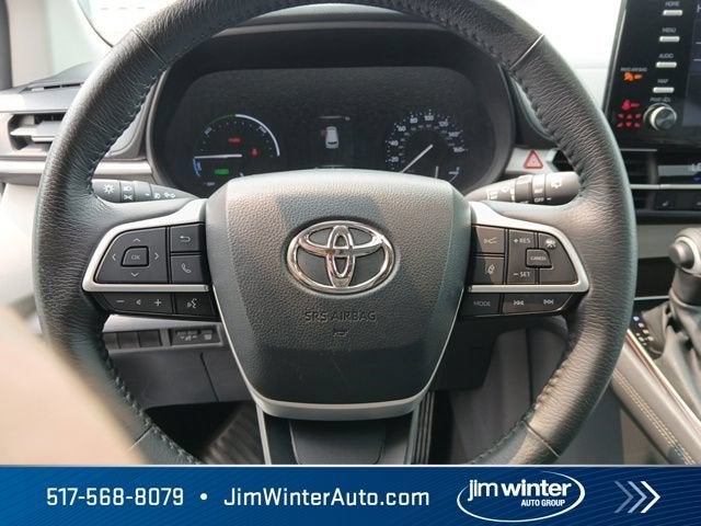 2023 Toyota Sienna XLE