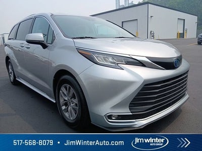 2023 Toyota Sienna XLE
