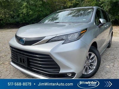 2025 Toyota Sienna XLE