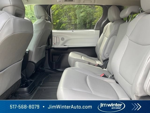 2025 Toyota Sienna XLE
